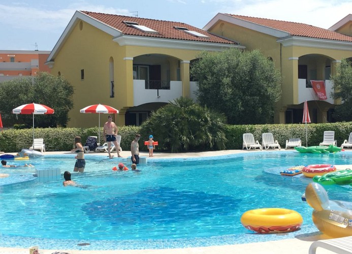 Residenz Borgo dell 'Ulivo Fünfzimmer-Reihenhaus Tipo E