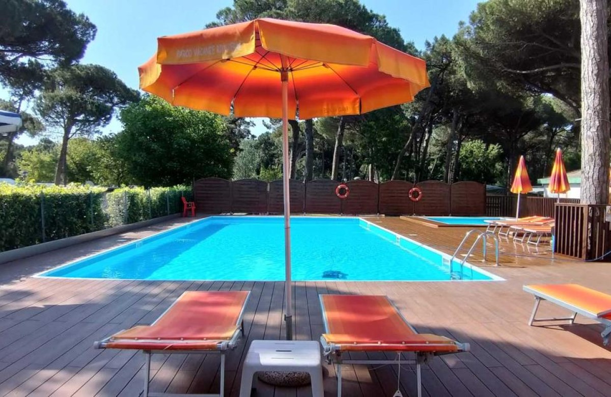 Rivaverde Family Camping Village Lodge Deluxe 