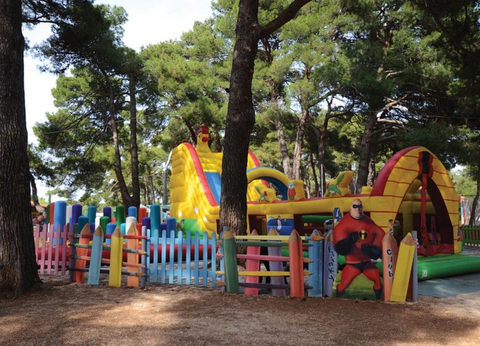 Ferienanlage Bi Village Holiday Home Pool