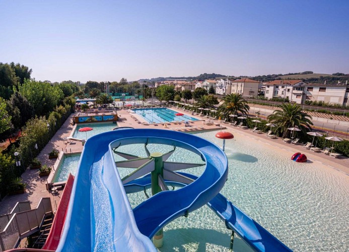 La Risacca Family Camping Village Lodge Superior