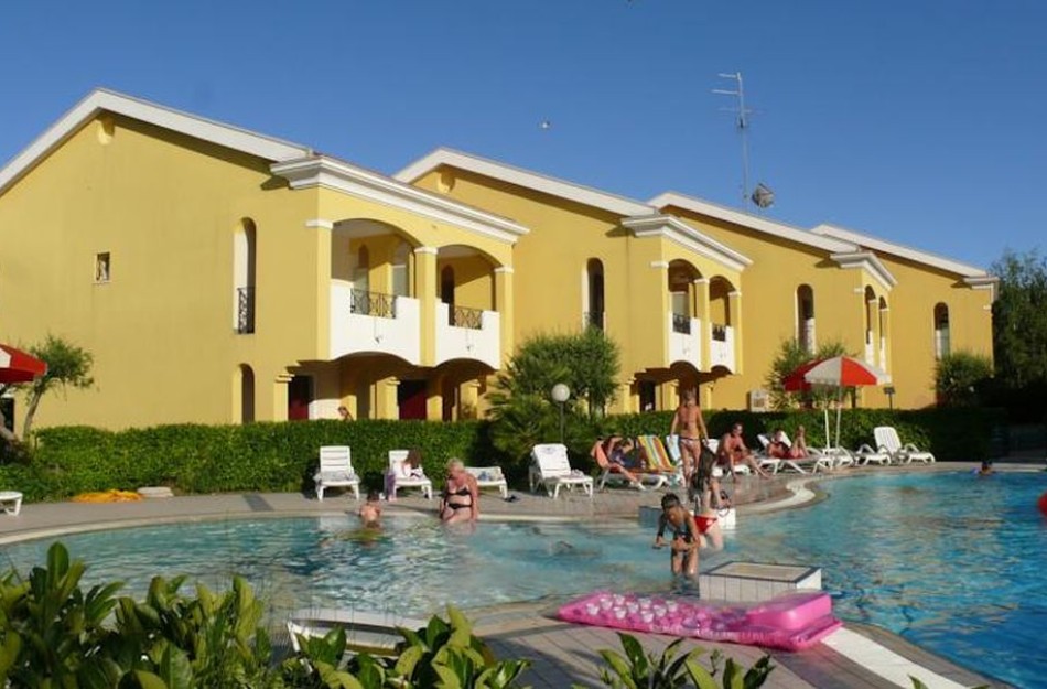 Residenz Borgo dell 'Ulivo Dreizimmer-Reihenhaus Tipo C