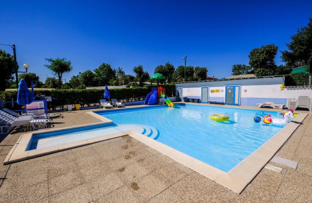 Camping Iris Park Mobilehome Lodge