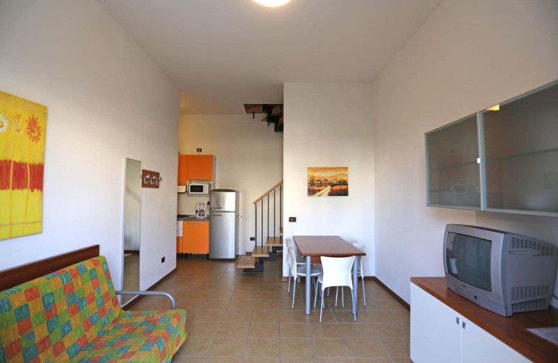 Residenz Le Farnie Zweizimmer-Reiehnhaus Villetta Bilo 