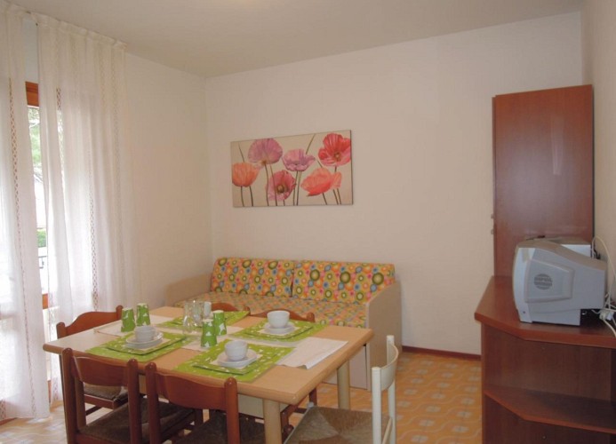 Villa Mery Dreizimmer-Wohnung Tipo C1S 1. Stock