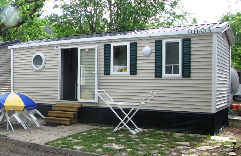 Camping Castell Montgri Mobilehome Happy Comfort 