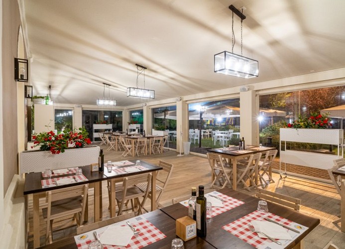 Feriendorf Vigna sul Mar Lodge Superior Family