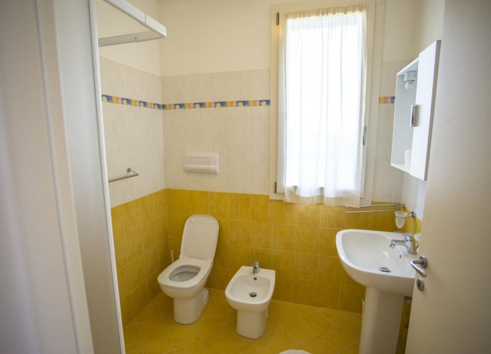 Residenz Karina Dreizimmer-Ferienhaus Villa Eliana 