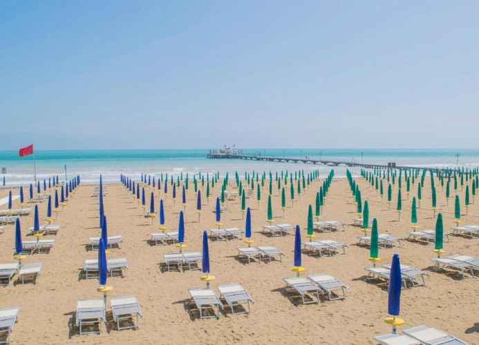 Holiday Village Lignano Fünfzimmer-Reihenhaus Typ E-9