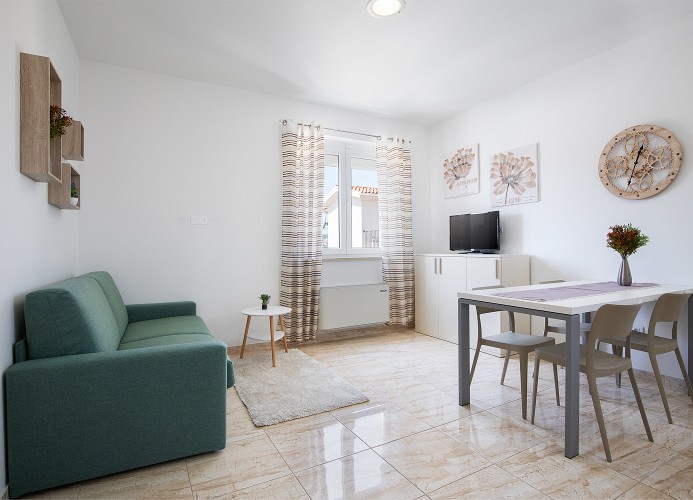 Villa Nina Apartments Zweizimmer-Wohnung mit Gemeinschaftsterrasse und Meerblick 2+2