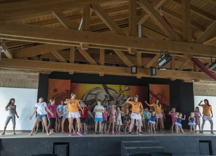 Ferienanlage Bi Village Holiday Home Pool