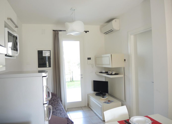 Residenz Evanike Dreizimmer-Wohnung Tipo C 1S poolseitig M2 (69/71/73) 