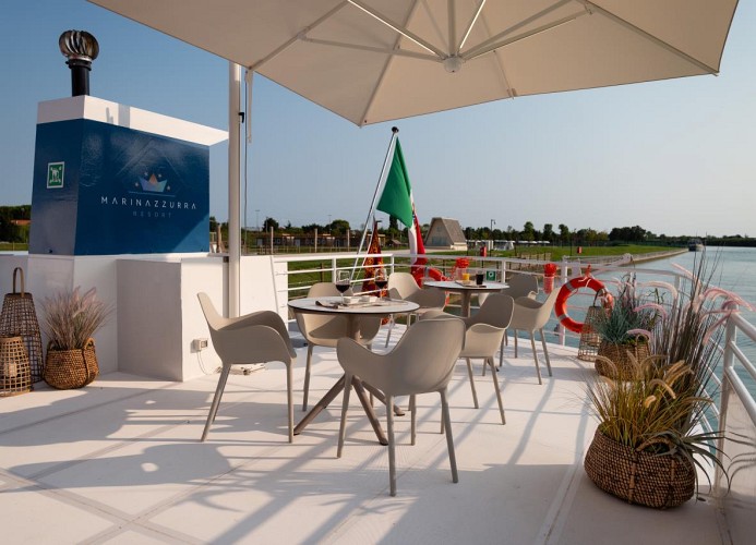 Marina Azzurra Resort Houseboat Lagoon