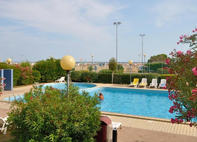 Residenz Luxor-Dreizimmerwohnung C6*+ mit seitlichem Meerblick