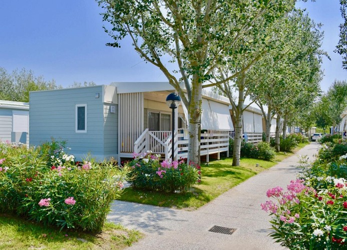 Barricata Holiday Village Mobilehome Giove XXL Premium