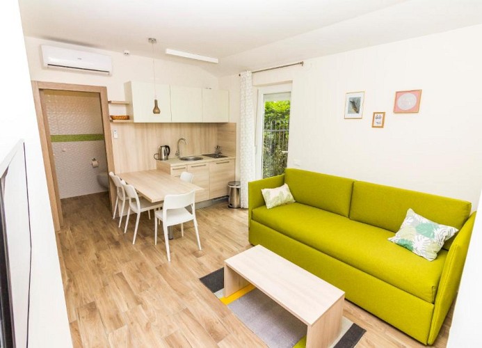 Villa Nina Apartments Zweizimmer-Wohnung mit Terrasse 2+1