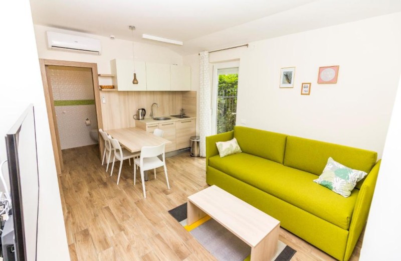 Villa Nina Apartments Zweizimmer-Wohnung mit Terrasse 2+1