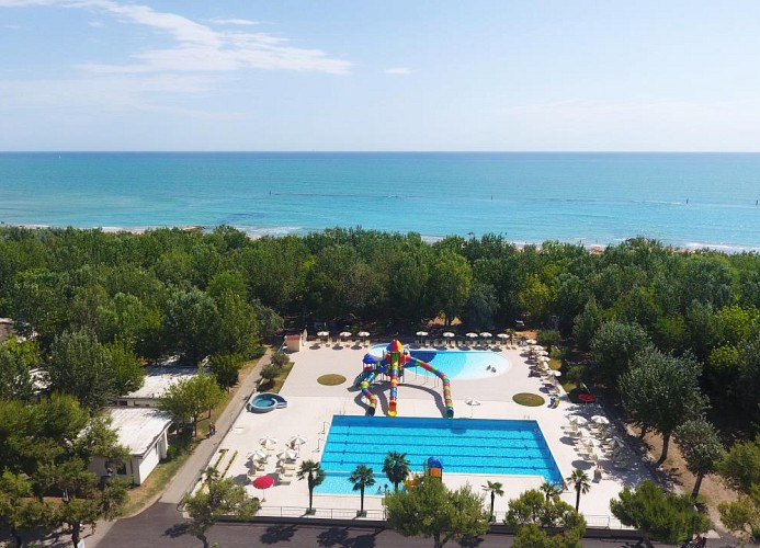 Feriendorf Stork Lodge Deluxe Family