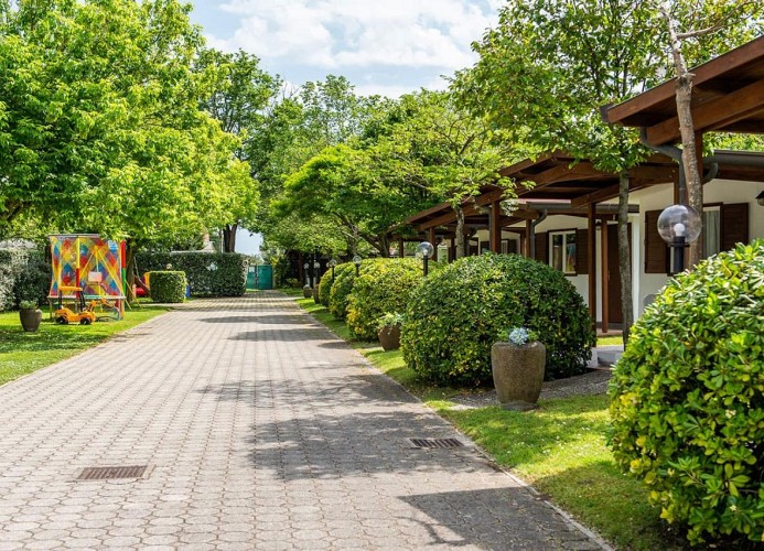 Camping La Conchiglia Bungalow Azalea