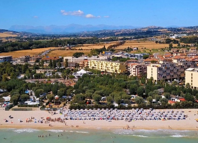Le Mimose Family Camping Village Bungalow Deluxe