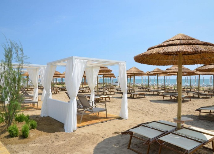 Ferienanlage Lino delle Fate Bungalow Pino Nero 