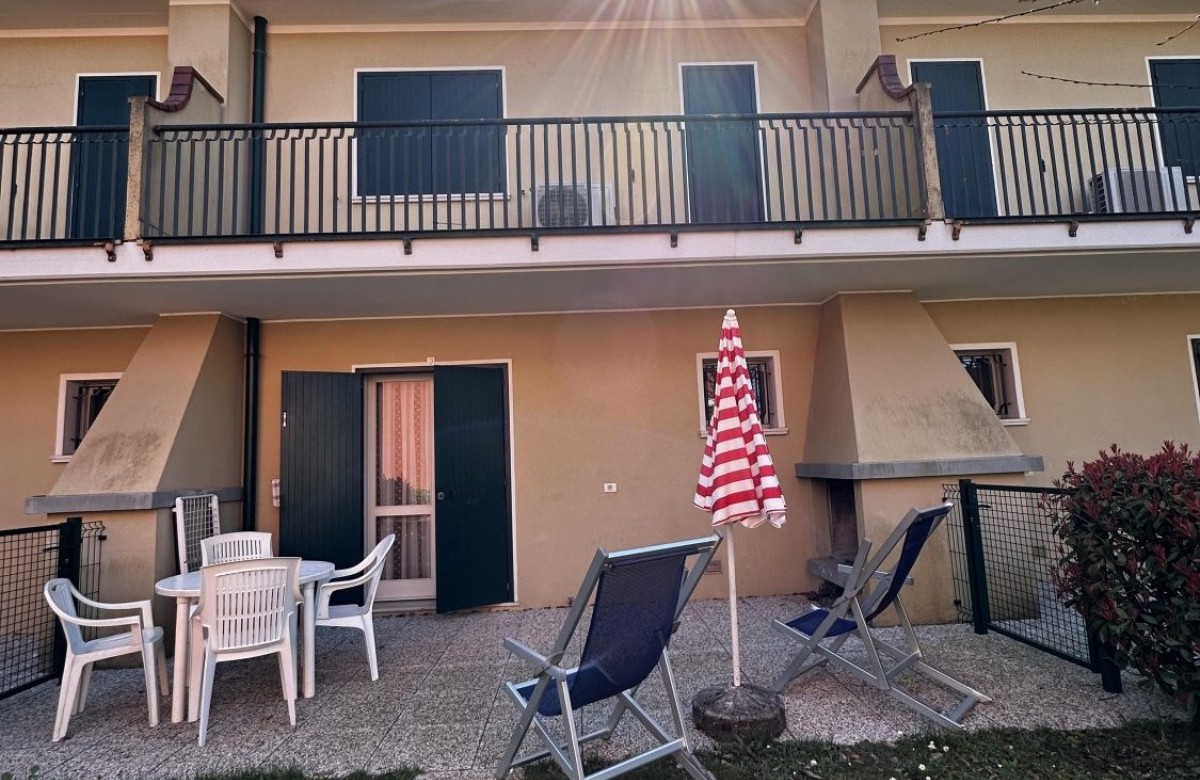Residenz Michelangelo-Dreizimmerwohnung C6* seitlicher Poolblick 