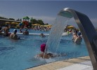 Wasserfall-im-Pool