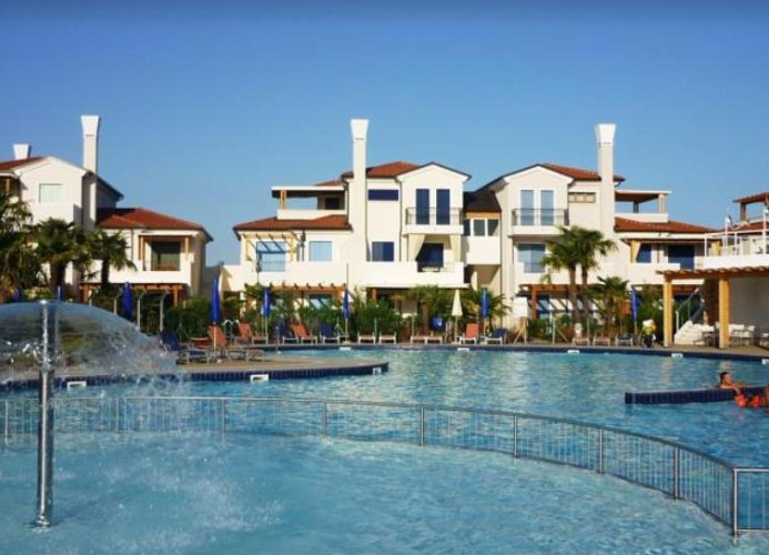 Villaggio A Mare-Vierzimmer-Maisonette-Wohnung Quadri 623 LIR8