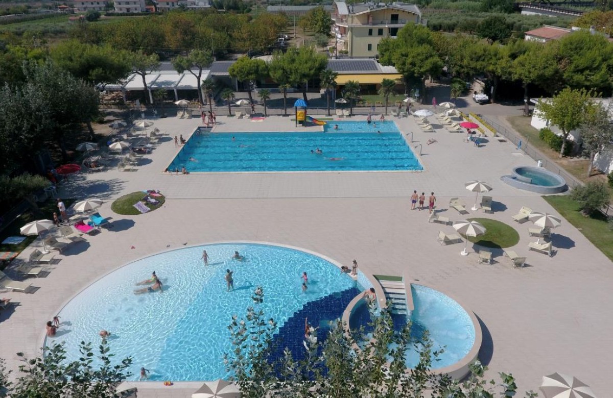 Feriendorf Stork Lodge Deluxe Family