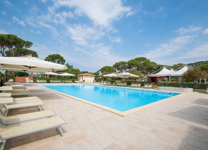 Resort Capalbio Dreizimmer-Bungalow Comfort Trilo