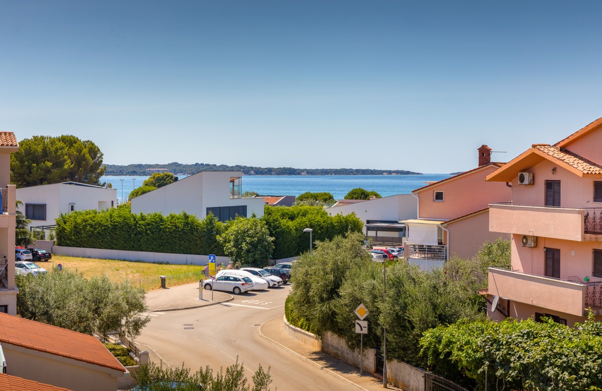 Villa Nina Apartments Superior Dreizimmer-Wohnung mit Meerblick 4*