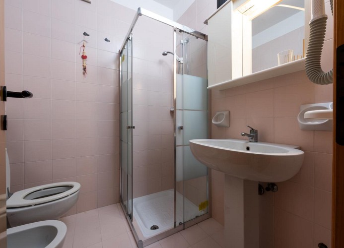 Residenz Luxor-Zweizimmerwohnung B5*+ mit seitlichem Meerblick