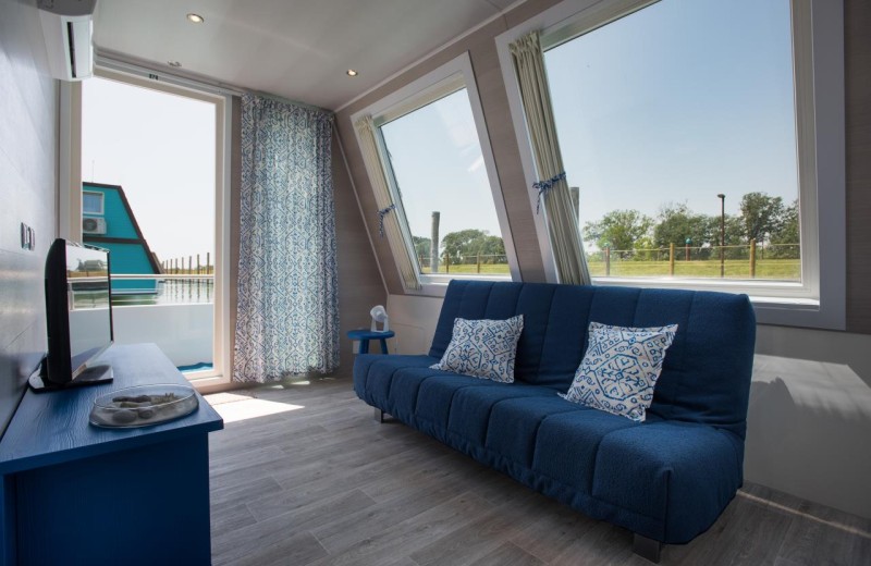 Marina Azzurra Resort Houseboat Lagoon