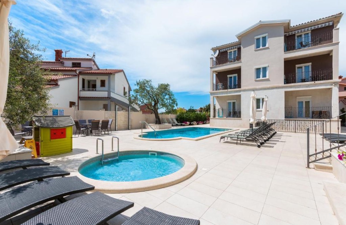 Villa Nina Apartments Zweizimmer-Wohnung 2+2