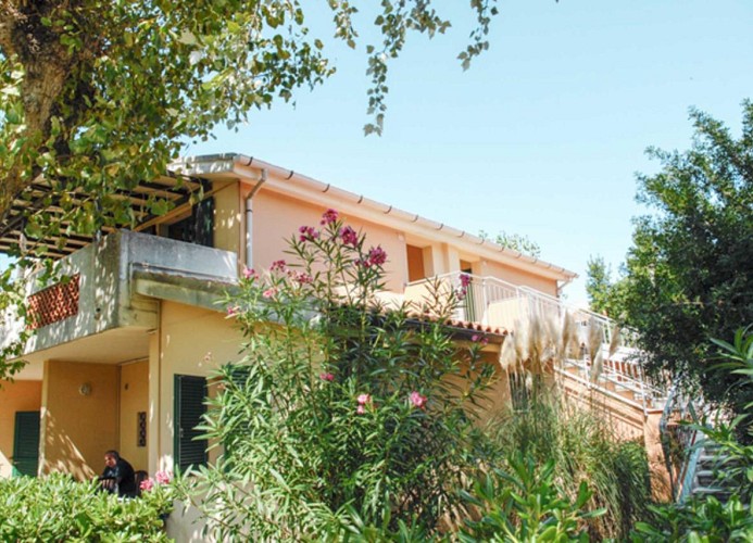 La Risacca Family Camping Village Dreizimmer-Apartment Trilo