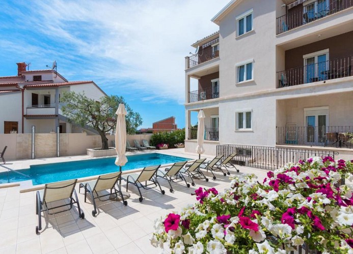 Villa Nina Apartments Zweizimmer-Wohnung mit Terrasse 2+2