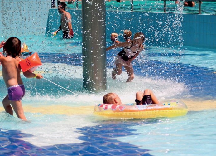 Ferienanlage Isaresidence Studio mit Pool/Meersicht 